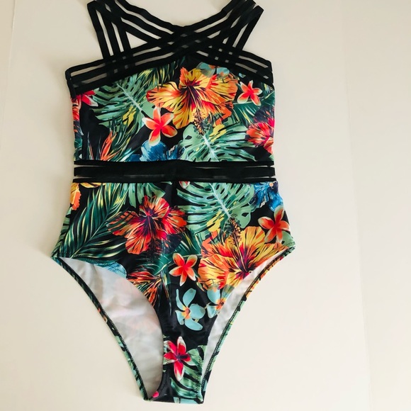 NWOT Floral Bathingsuit - Picture 8 of 8